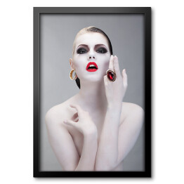 Obraz w ramie Portret glamour kobiety w biżuterii
