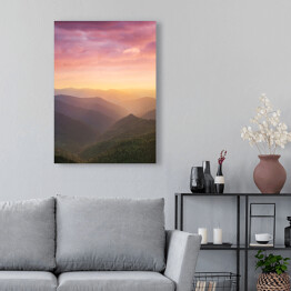 Obraz klasyczny Różowe niebo nad górami krajobraz