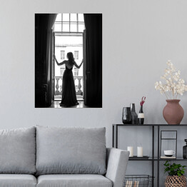 Plakat samoprzylepny Z widokiem na Paryż. Czarno biała fotografia kobieta w oknie