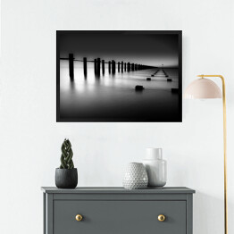Obraz w ramie Czarno-białe morze we mgle