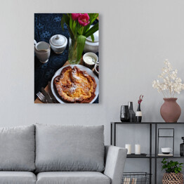 Obraz na płótnie Romantyczna kobieca kompozycja z kwiatami, kawą i ciastkiem