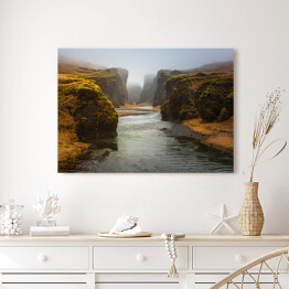 Obraz na płótnie Islandzka rzeka wśród skał