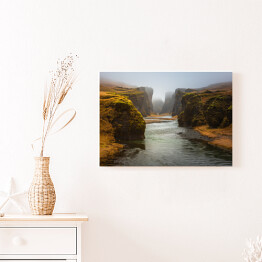 Obraz na płótnie Islandzka rzeka wśród skał