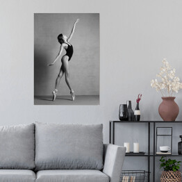 Plakat samoprzylepny Ballerina w pointe shoes taniec w czarnym stroju