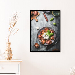 Plakat w ramie Przystawki z pomidorami, bazylią i mozzarellą