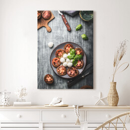 Obraz na płótnie Przystawki z pomidorami, bazylią i mozzarellą