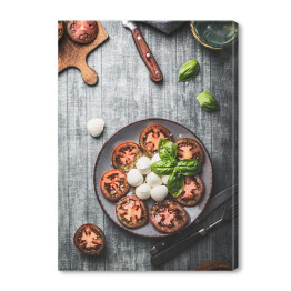 Obraz na płótnie Przystawki z pomidorami, bazylią i mozzarellą