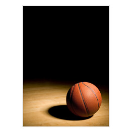 Plakat Piłka do koszykówki na drewnianym parkiecie