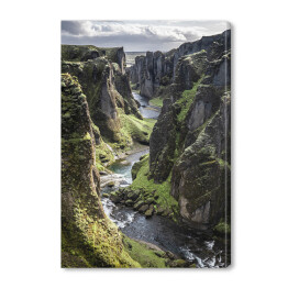 Obraz na płótnie Górski wąwóz z rzeką, Islandia