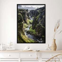 Obraz w ramie Górski wąwóz z rzeką, Islandia