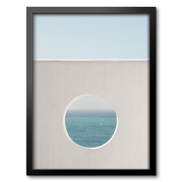 Obraz w ramie Ściana z dziurą woda i niebieskie niebo tło. Kreatywny, minimalny, stylizowany koncept dla blogerów.