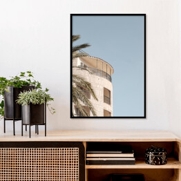 Plakat w ramie Dom niebieski letnie niebo. Kreatywny, minimalny, jasny i przewiewny stylizowany koncept.