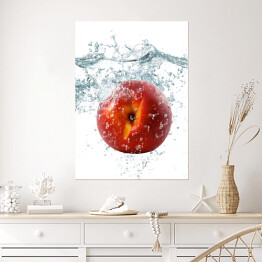 Plakat Jabłko wpadające do wody