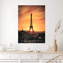 Plakat samoprzylepny Wieża Eiffla o wschodzie słońca