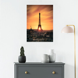 Plakat samoprzylepny Wieża Eiffla o wschodzie słońca