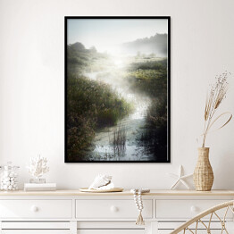Plakat w ramie Wschód słońca nad rzeką. Mistyczny krajobraz z lasem we mgle
