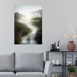 Plakat samoprzylepny Wschód słońca nad rzeką. Mistyczny krajobraz z lasem we mgle