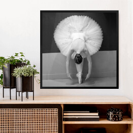 Obraz w ramie Baletnica w czarno-białych odcieniach