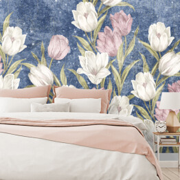 Fototapeta Pastelowe kremowe i różowe tulipany na tle nieba 