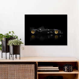 Plakat w ramie Ciemny samochód Formuły 1 na czarnym tle