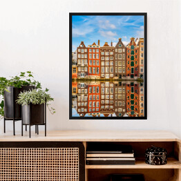 Obraz w ramie Tradycyjne holenderskie budynki w Amsterdamie