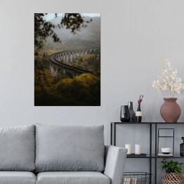 Plakat samoprzylepny Krajobraz górski z wiaduktem