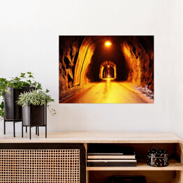 Plakat samoprzylepny Stara droga w tunelu