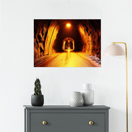 Plakat Stara droga w tunelu