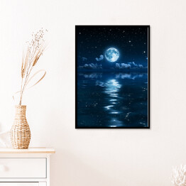 Plakat w ramie Księżyc i chmury w nocy odbijające się w morzu