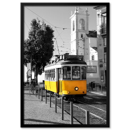 Plakat w ramie Krajobraz miejski i żółty tramwaj