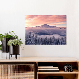 Plakat samoprzylepny Pastelowe niebo nad lasem i górą zimą