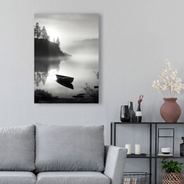 Obraz klasyczny Łódź na jeziorze we mgle