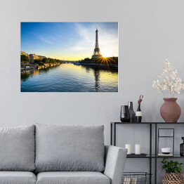 Plakat Wschód słońca nad Wieżą Eiffla w Paryżu