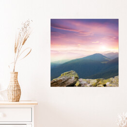 Plakat samoprzylepny Różowy majestatyczny wschód słońca nad górami