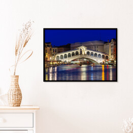 Plakat w ramie Nocny widok mostu Rialto i Wielkiego Kanału w Wenecji we Włoszech