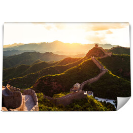 Fototapeta winylowa zmywalna Wielki Mur oświetlony słońcem podczas zachodu