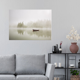Plakat samoprzylepny Łódka na jeziorze we mgle