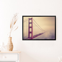 Obraz w ramie Golden Gate znikające w oddali we mgle