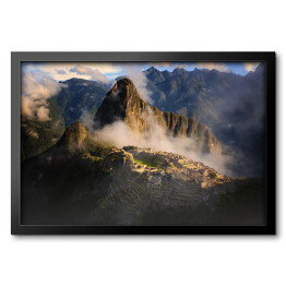 Obraz w ramie Machu Picchu spowite mgłą, Peru
