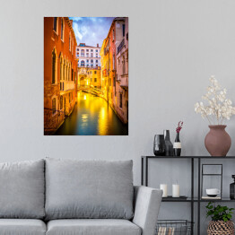 Plakat Wąski kanał nocą w Wenecji