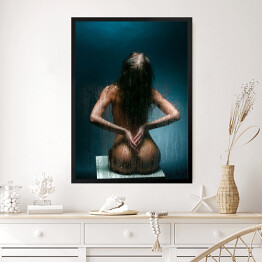 Obraz w ramie Seksowna dziewczyna siedząca tyłem