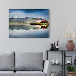 Obraz na płótnie Mały dom na brzegu rzeki, Islandia
