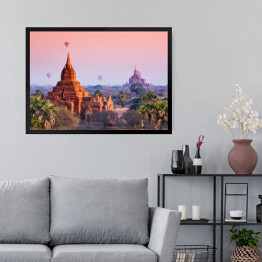 Obraz w ramie Bagan na tle różowego wschodu słońca, Myanmar