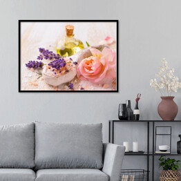 Plakat w ramie Olejek z lawendą i kwiatem róży
