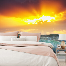 Fototapeta samoprzylepna Piękny zachód słońca nad morzem