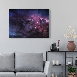 Obraz na płótnie Purpurowa mgławica i kosmiczny pył w polu gwiazdy