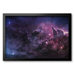 Obraz w ramie Purpurowa mgławica i kosmiczny pył w polu gwiazdy