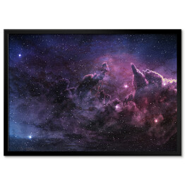 Plakat w ramie Purpurowa mgławica i kosmiczny pył w polu gwiazdy