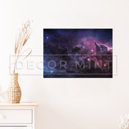 Plakat samoprzylepny Purpurowa mgławica i kosmiczny pył w polu gwiazdy