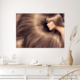 Plakat Kobieta z błyszczącymi długimi włosami jako tło